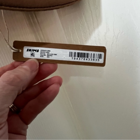 NWT SKIMS Sienna Weightless Scoop Bra Size 38H - Picture 4 of 9